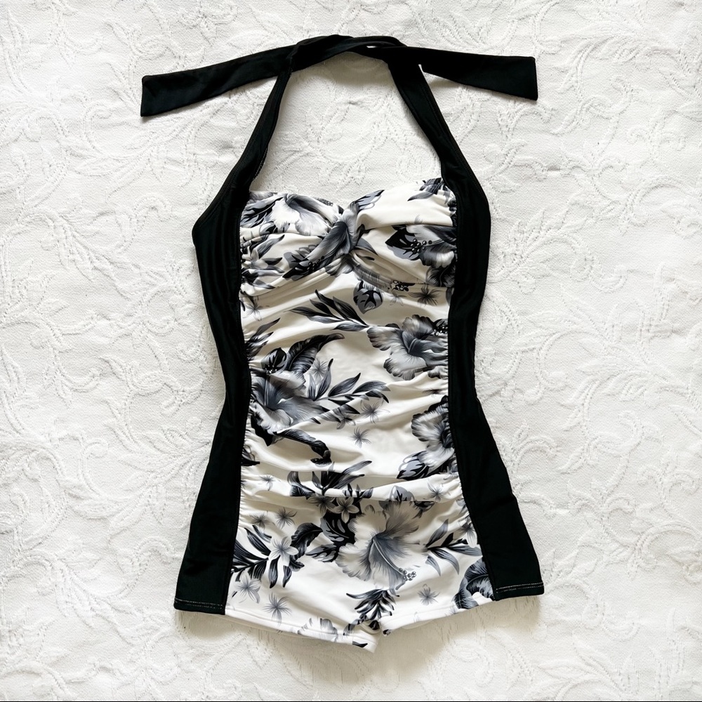 Retro Style Halter Black & White One-Piece Swimsuit